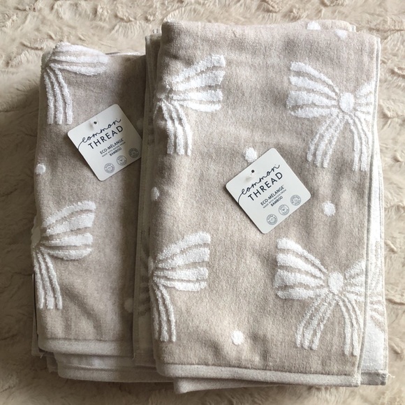 Common Thread BOWS Bath and Hand Towels - Picture 1 of 6
